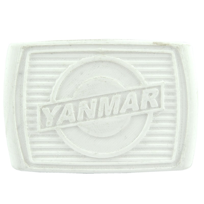 díly yanmar - Logo Yanmar YM1300D/YM1401D / 58 x 84 mm