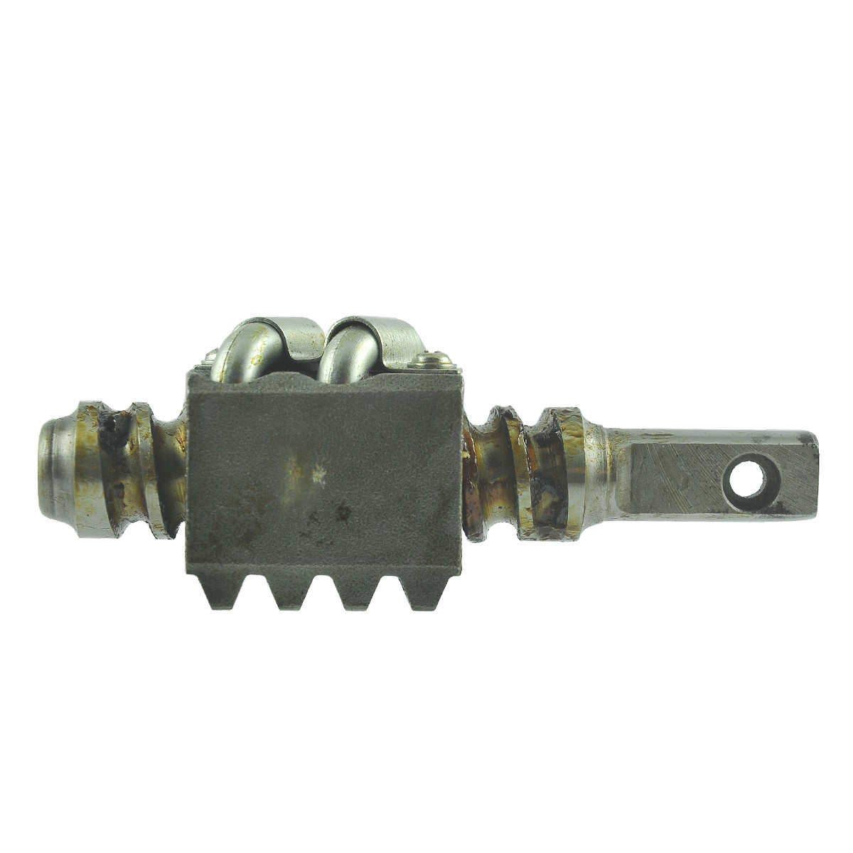 Steering column shaft 132 mm / Kubota L1802/L2002/L2202/L2402/L2602/L2802/L3202/L3602/L4202 / 38240-16200 / 38240-16500