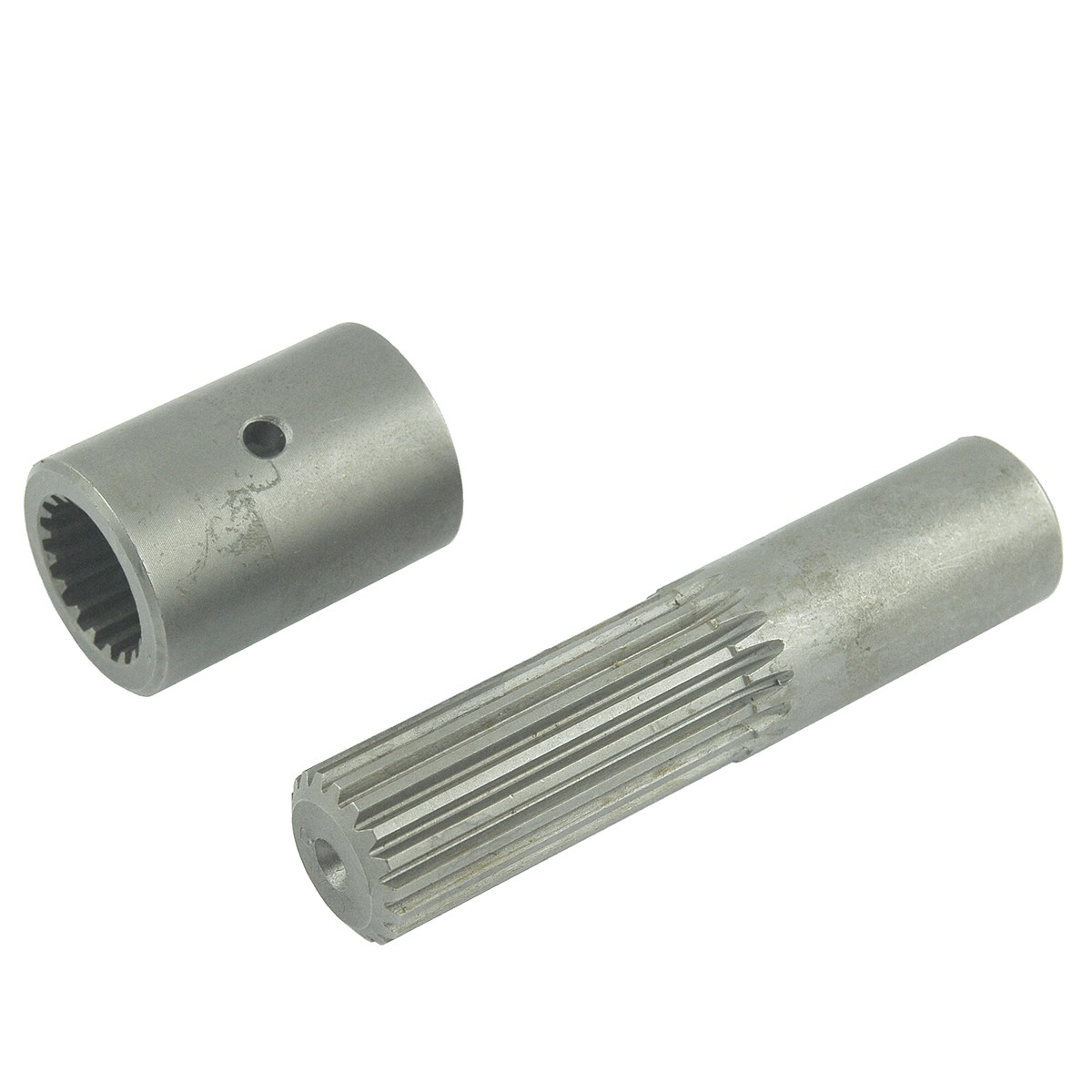 Eje 18T/Ø26 mm / Conector de eje 16T/51 mm / Kubota L1802 / L2002 / L2202 / L2402 / L2602 / M7040