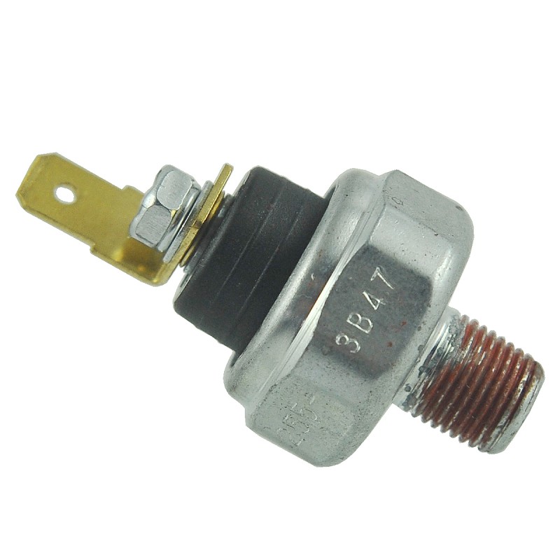 parts for kubota - Oil pressure sensor / 0.25 bar / Kubota D950/D1005/D1100/V1505/V1902/V1903 / Iseki E3AE1 / 1A024-39010 / 15531-39010