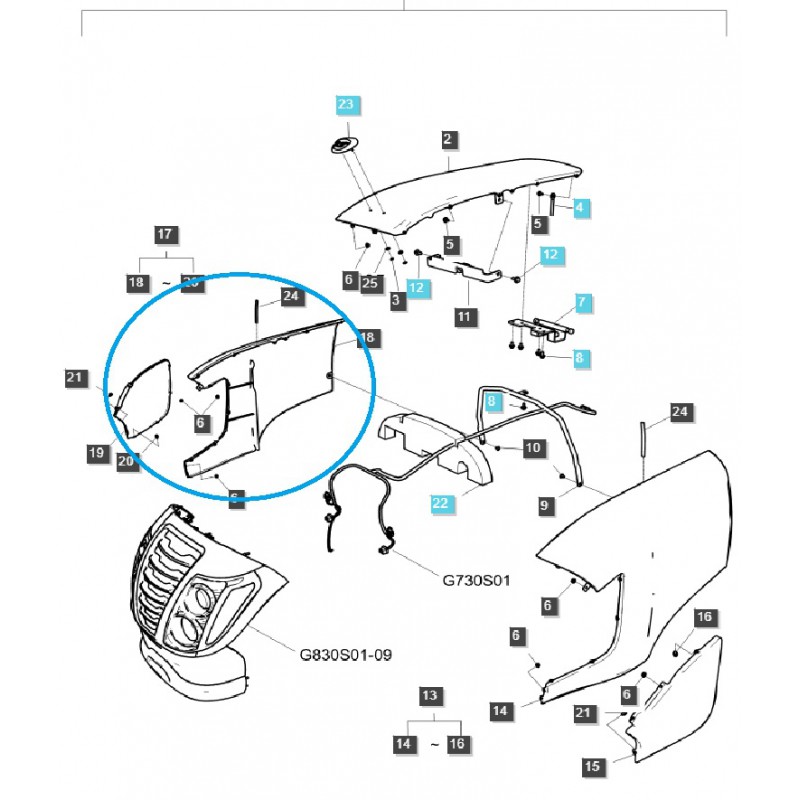 atrapy - Tapa del motor derecha / Tractor G830 / LS / N.º 40293882