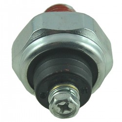 Oil pressure sensor / Kubota V2203 / V2403 / Z402 / 6-25-100-09