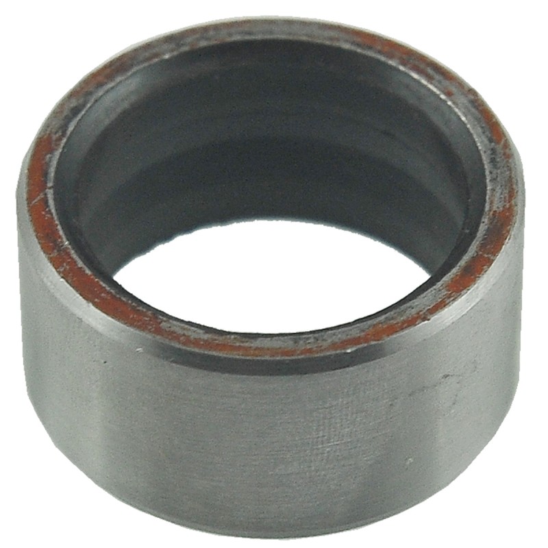 sleeves - Guide sleeve, sealing / 24.70 x 32 x 16 mm / Kubota M5000 / M6040 / M7040 / M8540 / 6-14-108-03