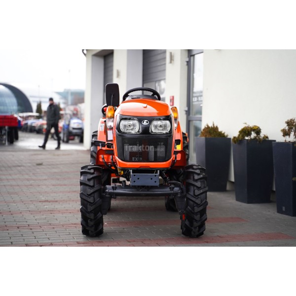 Ciągnik Kubota A211 N Neo Star SB 105 | opinie | video | dane | cena