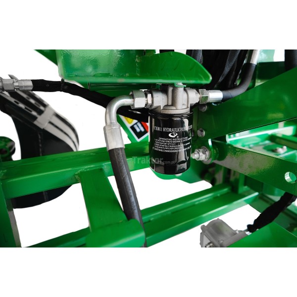 Tracteur-pelle BHMS 175 TRX avec changement de vitesse