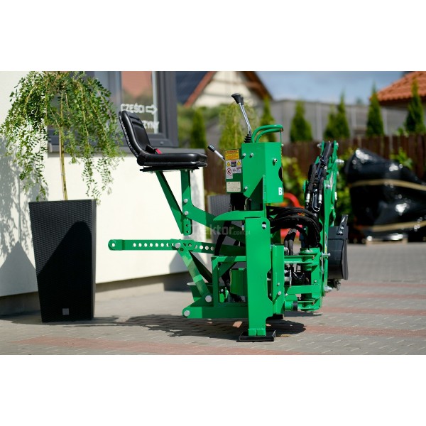 Traktorbagger mit BHMS 175 TRX Schaltung