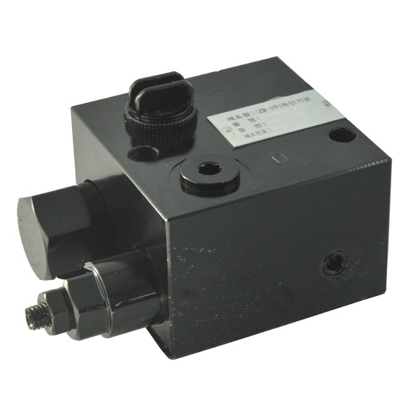 Hydraulický prioritní ventil pro tříbodový závěs / LS J23 / LS J27 / 40195210 / č. 40233701