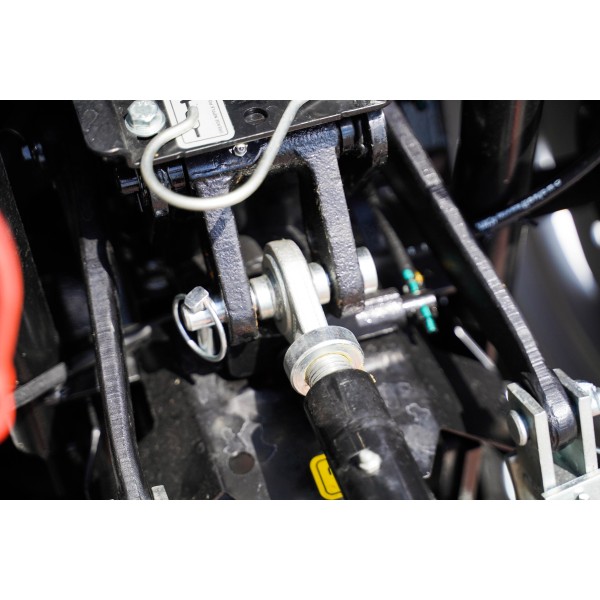 Relevage hydraulique pour tracteur EL500, TUZ KAT I Geograss