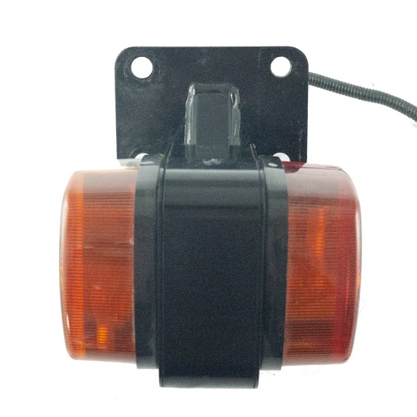 Feu arrière / réflecteur arrière / feu stop / Massey Ferguson MF6028
