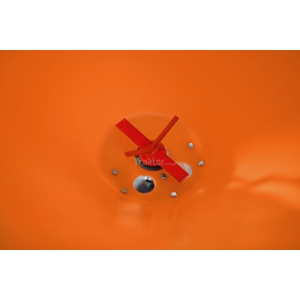 Esparcidor de fertilizante/sal/arena S-300 Strumyk | precio | datos |