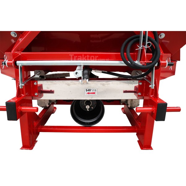 Tytan 600 Stream jednokotoučový sypač