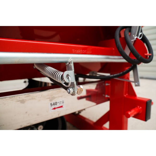 Tytan 600 Stream single-disc spreader