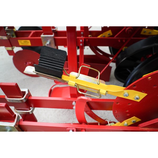 Two-row universal planter for seedlings SU2 160 cm Terol
