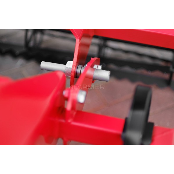 ROL 100 cultivator with a 4FARMER string roller