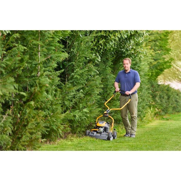 Kosiarka spalinowa z napędem Stiga Multiclip 750 S | Traktor.com.pl