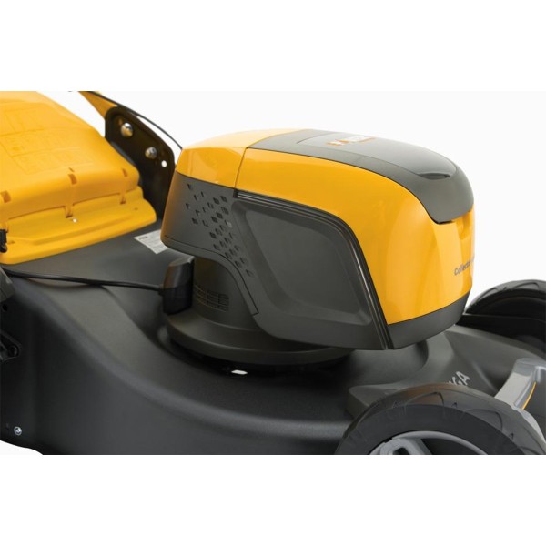 Batteriebetriebener Rasenmäher Stiga Collector 548 S AE Set