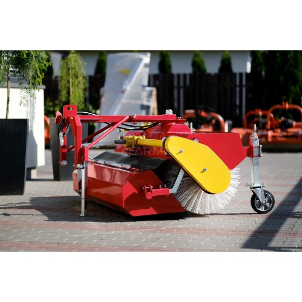 120 cm sweeper for the 4FARMER tractor with a basket