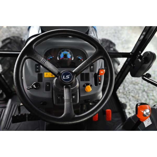 LS Traktor MT3.40 HST / Kabine | Bewertungen | Video | Daten | Preis