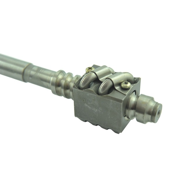 Eje de columna de dirección / Kubota L / Yanmar YM