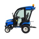 LS Traktor MT1.25 s kabínou a trávnymi pneumatikami