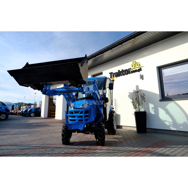 LS Traktor XJ25 MEC s kabínou a čelným nakladačom
