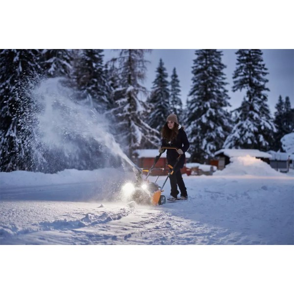 Stiga ST 700e battery snowblower
