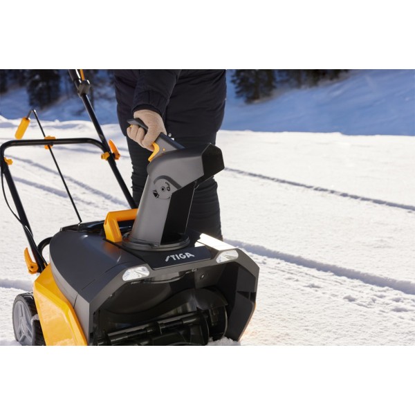 Stiga ST 700e battery snowblower