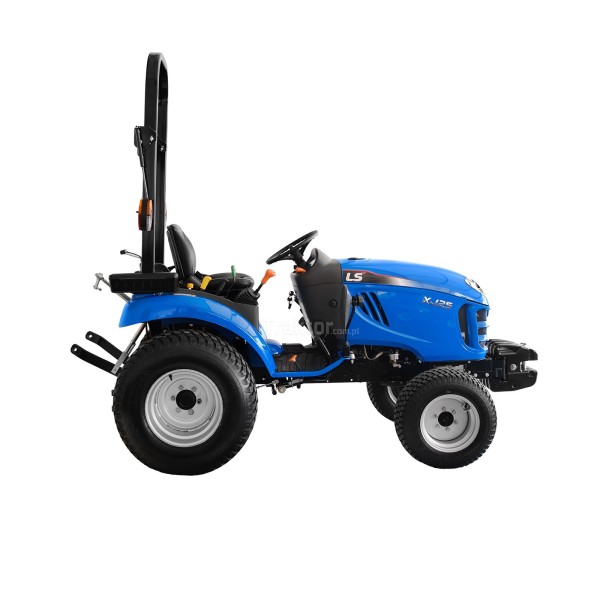 LS Tractor XJ25 MEC with grass tires