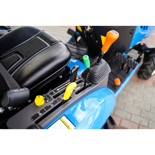 Tractor LS XJ25 MEC con visera