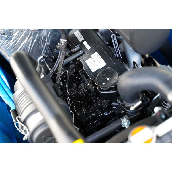 LS Traktor XJ25 MEC mit Visier