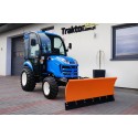 Tractor LS XJ25 MEC con cabina, neumáticos industriales y quitanieves