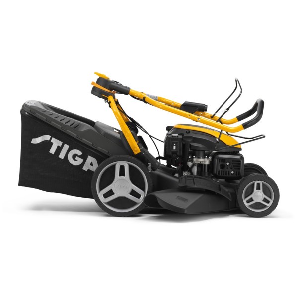 Petrol mower with Stiga Combi 748 SE drive