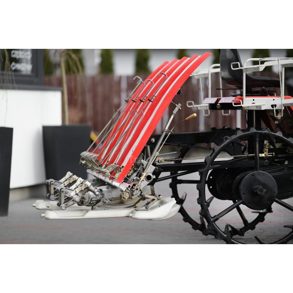 Mitsubishi MPR401 seedling planter