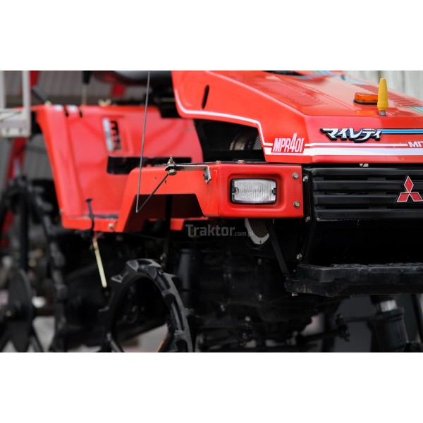 Mitsubishi MPR401 seedling planter