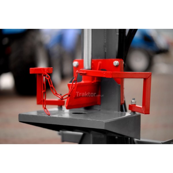 Demarol vertical hydraulic wood splitter