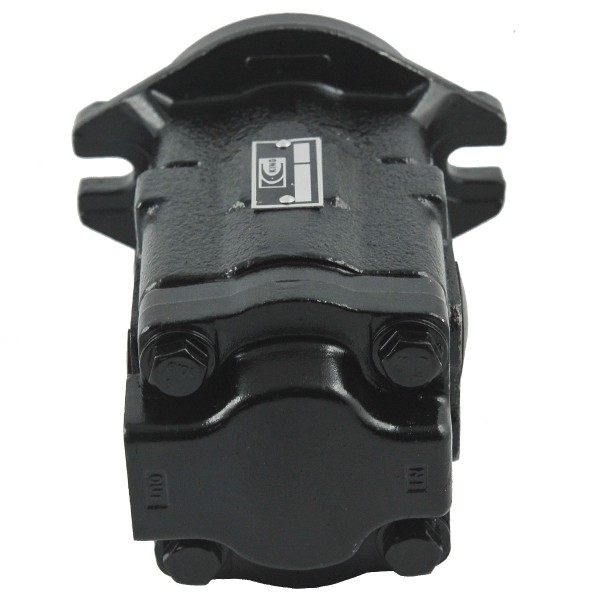 Hydraulic pump / Kubota M7040 / 15T / 3C001-82202 / 6-15-105-09