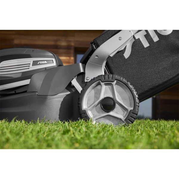 Stiga Twinclip 950e V battery powered lawn mower