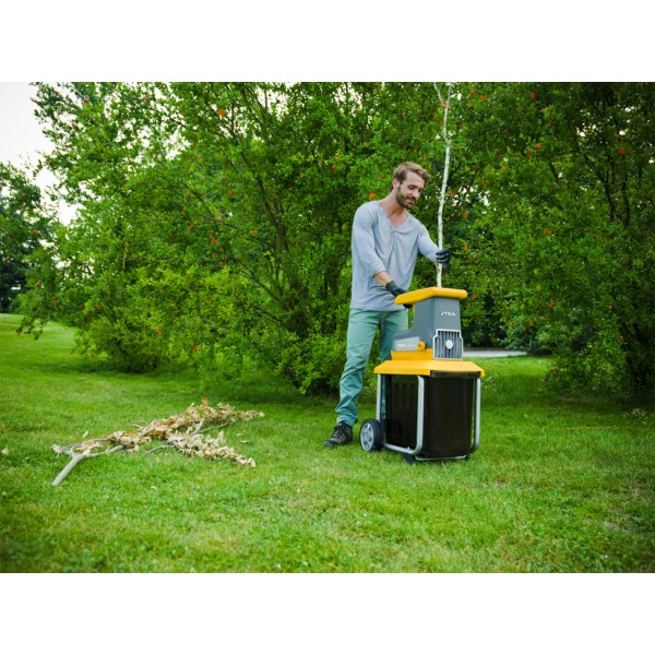 Rozdrabniacz elektryczny walcowy Stiga Bio Silent 2500 | Traktor.com.pl