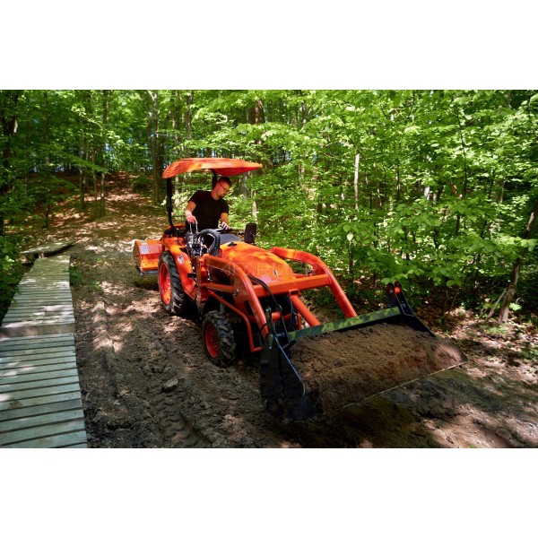 4FARMER B2601 4x4 - 24 HP + čelní nakladač