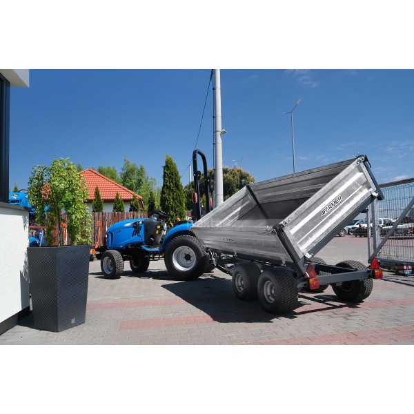 Dvounápravový zemědělský přívěs 2,5T s přívěsem 4FARMER