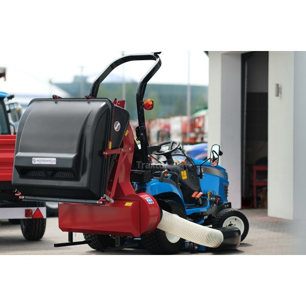 LS Tractor MT1.25 con cortacésped con cesta y neumáticos para hierba