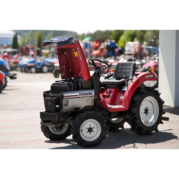 Shibaura P155F 4x4 - 15 PS