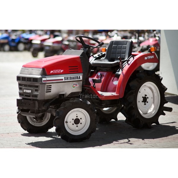 Shibaura P155F 4x4 - 15KM | Traktor.com.pl