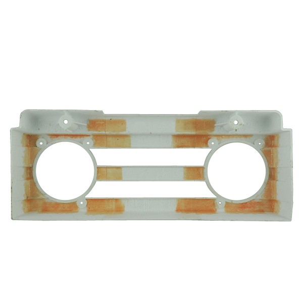 Grill / Mitsubishi D1550 | Traktor.com.pl