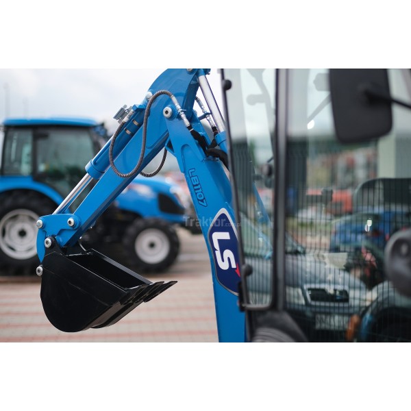 Tractor LS MT1.25 CAB / TUR | reseñas | video | datos | precio