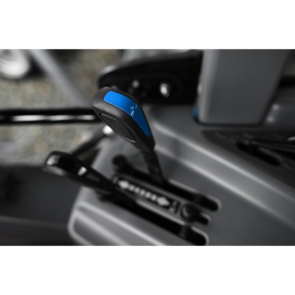 LS Traktor MT3.40 HST mit Kabine, Frontlader und Schneepflug mit Eurorahmen 4FARMER