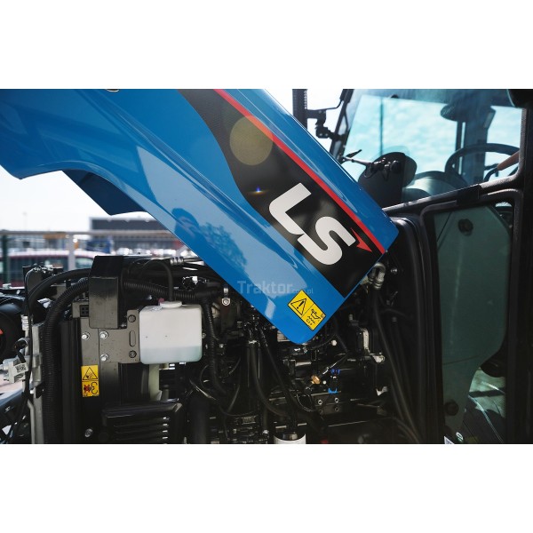 LS Traktor XU6168 MEC 4x4 mit Kabine