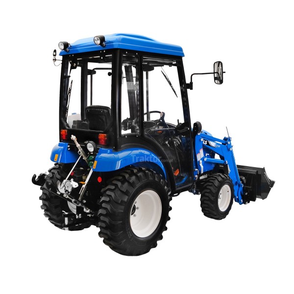 LS Traktor XJ25 HST s kabinou, průmyslovými pneumatikami a čelním nakladačem