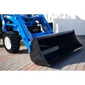 LS Traktor XJ25 HST s kabínou, priemyselnými pneumatikami a čelným nakladačom