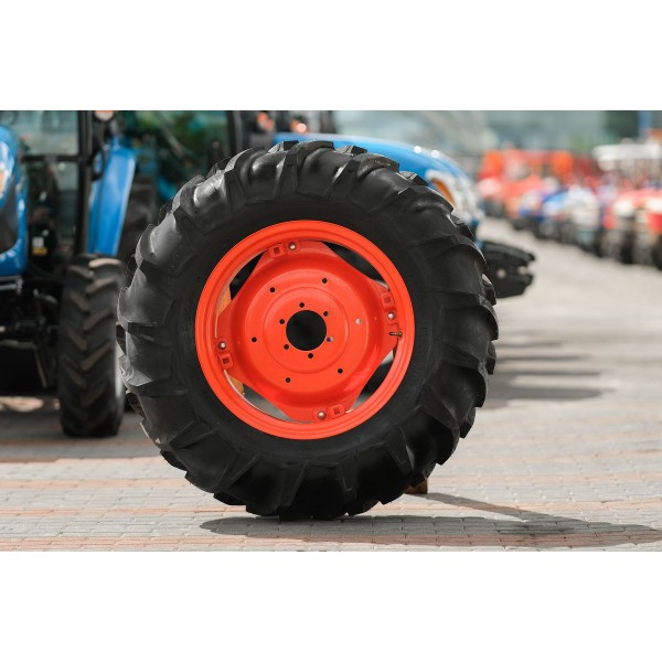 Roue complète 13.6-26 / pneu agricole